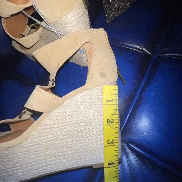 Lucky Brand Womens Size 8M - Picture 4 of 6